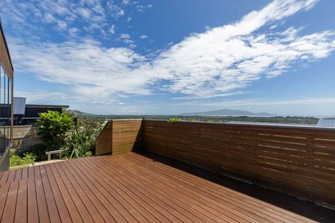 Photo of property in 76 Kotare Street, Waikanae, 5036