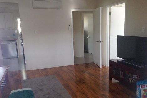 Photo of property in 12b Bellcroft Place, Belmont, Auckland, 0622