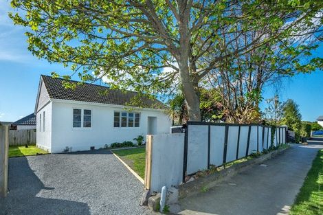 Photo of property in 3 Huia Street, Riccarton, Christchurch, 8041