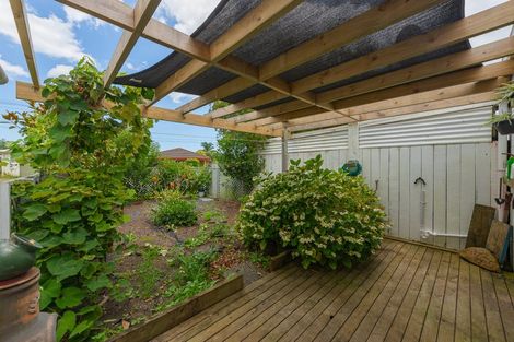 Photo of property in 29k Springs Road, Parakai, 0830