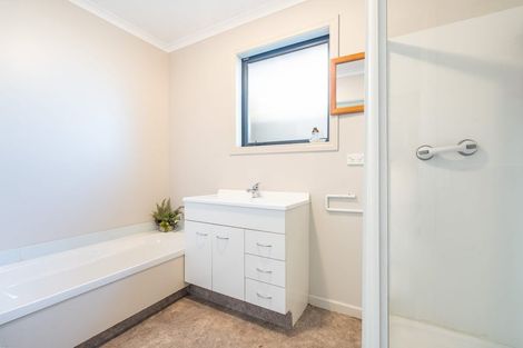 Photo of property in 23 Toko Mouth Road, Milton, 9220