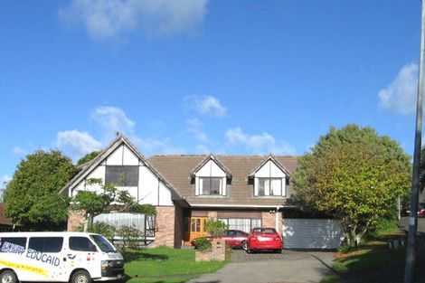 Photo of property in 10 Perendale Close, Somerville, Auckland, 2014