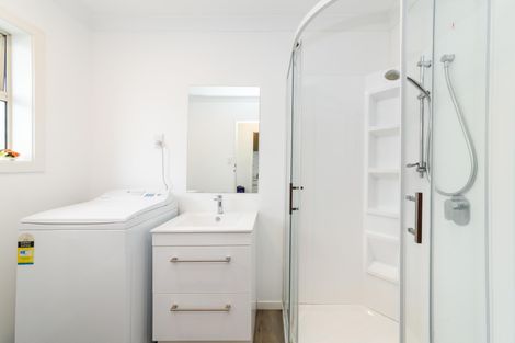 Photo of property in 2/299 Ruahine Street, Terrace End, Palmerston North, 4410