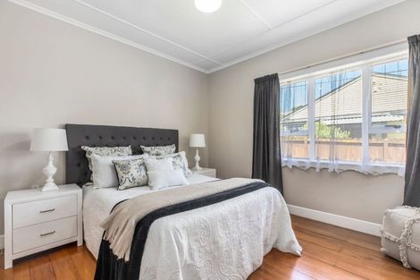 Photo of property in 15 Howden Street, Waiuku, 2123