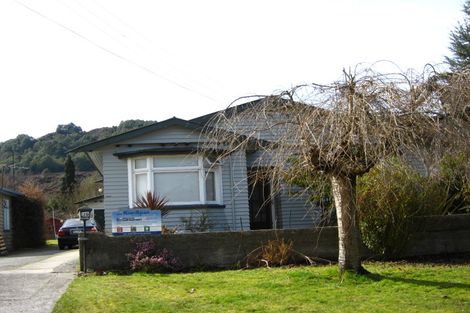 Photo of property in 39 Dick Street, Reefton, 7830