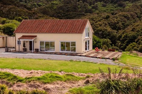 Photo of property in 412b Paihia Road, Kawakawa, 0272