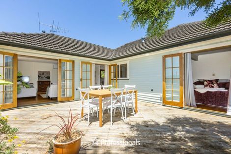 Photo of property in 14 Prouse Grove, Silverstream, Upper Hutt, 5019