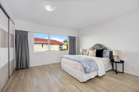 Photo of property in 1/15 Zion Road, Birkenhead, Auckland, 0626