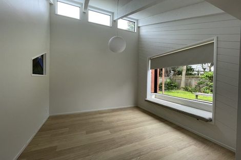 Photo of property in 9 Prudence Place, Oakura, 4314