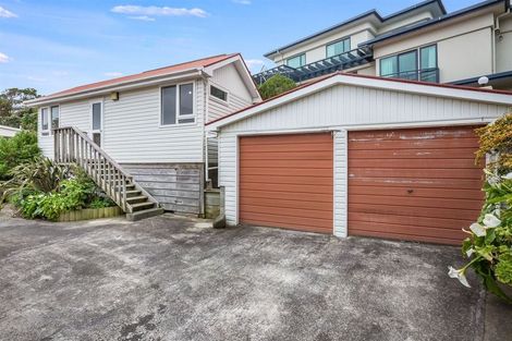 Photo of property in 13 Sunset Parade, Plimmerton, Porirua, 5026