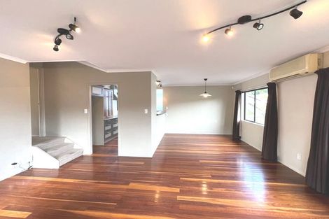 Photo of property in 1/13a Kitewao Street, Northcote, Auckland, 0627