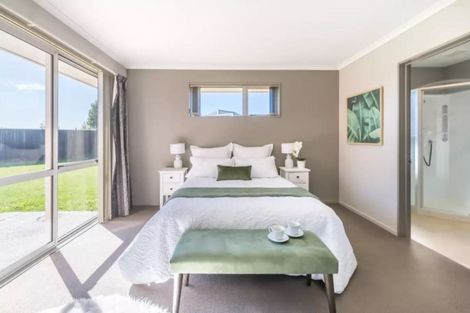 Photo of property in 71 Overbury Crescent, Rolleston, 7614