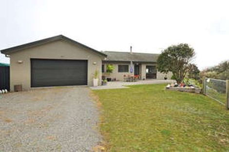 Photo of property in 190 Te Hapua Road, Te Horo, Otaki, 5581