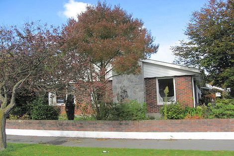 Photo of property in 15 Powell Crescent, Ilam, Christchurch, 8041