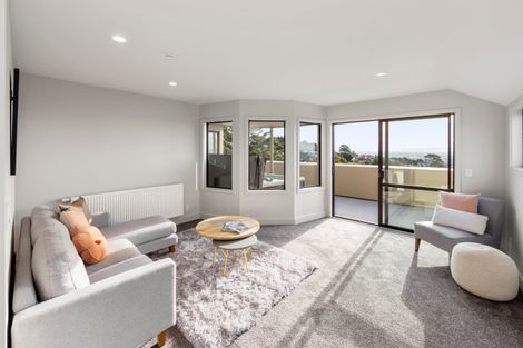 Photo of property in 30 Takahe Drive, Cashmere, Christchurch, 8022