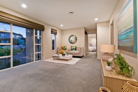 Photo of property in 41 Sapperton Drive, Henderson, Auckland, 0612