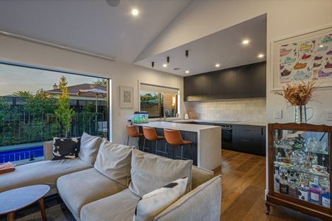 Photo of property in 65 Stanley Avenue, Palmerston North, 4414