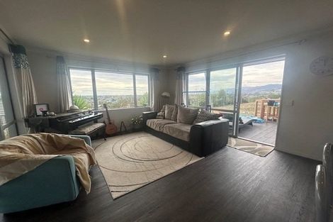 Photo of property in 15 Katania Heights, Brightwater, 7022