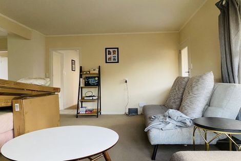 Photo of property in 60 Cobham Crescent, Kelston, Auckland, 0602