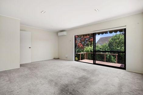 Photo of property in 2/79 Aberfeldy Avenue, Highland Park, Auckland, 2010