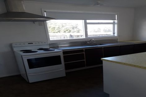 Photo of property in 156 Centreway Road, Orewa, 0931