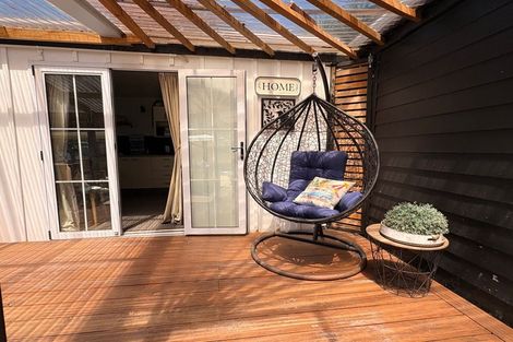 Photo of property in 140 Mako Mako Road, Levin, 5510