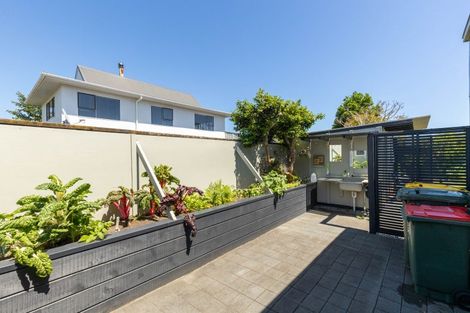 Photo of property in 38 Wairau Road, Oakura, 4314