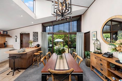 Photo of property in 2 Exeter Place, Tihiotonga, Rotorua, 3015