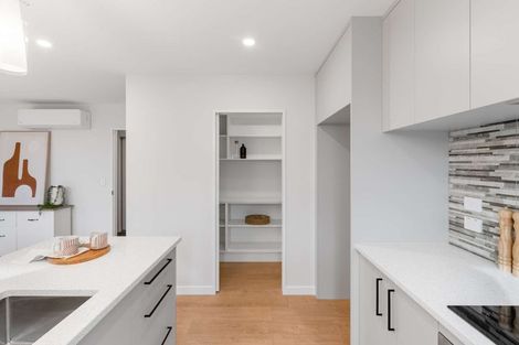 Photo of property in 18 Harry Manship Crescent, Halswell, Christchurch, 8025