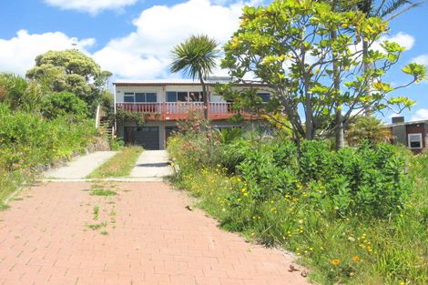 Photo of property in 43 Seaview Road, Cable Bay, 0420