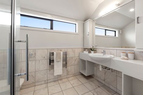 Photo of property in 30 Takahe Drive, Cashmere, Christchurch, 8022