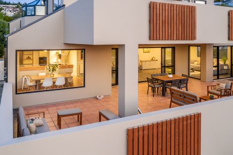 Photo of property in 30 Takahe Drive, Cashmere, Christchurch, 8022