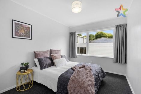 Photo of property in 385 Stokes Valley Road, Stokes Valley, Lower Hutt, 5019