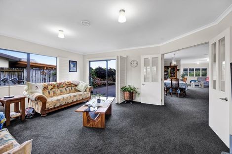 Photo of property in 5 Marlin Terrace, Bell Block, New Plymouth, 4312