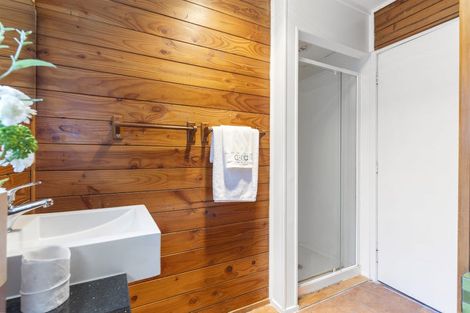 Photo of property in 109 Salamanca Road, Sunnynook, Auckland, 0620