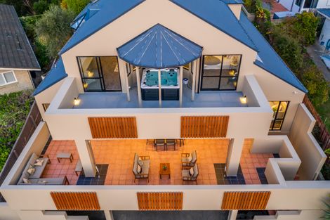 Photo of property in 30 Takahe Drive, Cashmere, Christchurch, 8022