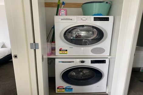 Photo of property in 20c Reef Street, Island Bay, Wellington, 6023