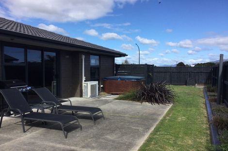 Photo of property in 10 Butterworth Crescent, Papamoa Beach, Papamoa, 3118