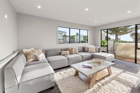 Photo of property in 30 Takahe Drive, Cashmere, Christchurch, 8022