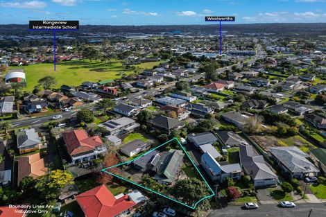 Photo of property in 15 Fairlea Road, Te Atatu South, Auckland, 0610