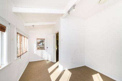 Photo of property in 53 Manson Street, Terrace End, Palmerston North, 4410