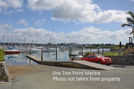 Photo of property in 2 O'farrell Drive, One Tree Point, 0118