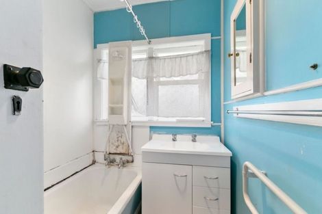 Photo of property in 21-22 Trevethick Grove, Woburn, Lower Hutt, 5010