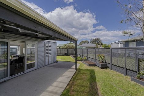 Photo of property in 44 Mako Avenue, Whiritoa, Whangamata, 3691