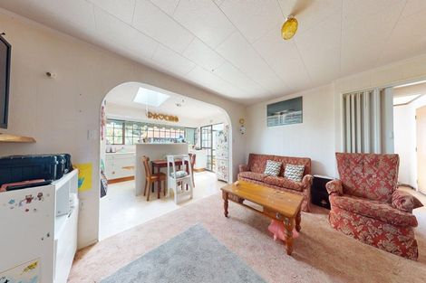 Photo of property in 33 Hauraki Road, Leigh, 0985