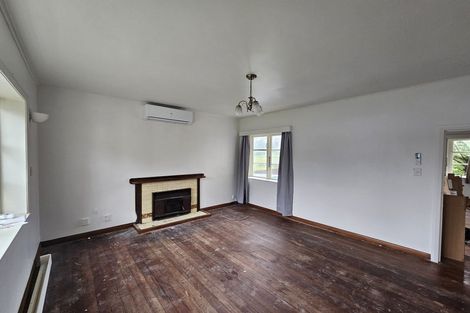 Photo of property in 10 Bould Street, Johnsonville, Wellington, 6037