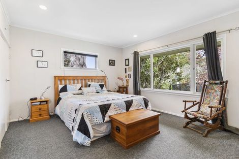 Photo of property in 96 Colwill Road, Massey, Auckland, 0614