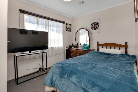 Photo of property in 136 George Street, Hikurangi, 0114