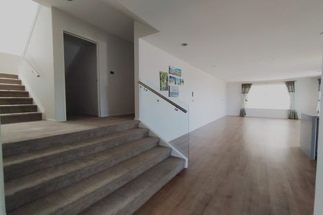 Photo of property in 14 Golden Morning Drive, Albany Heights, Auckland, 0632