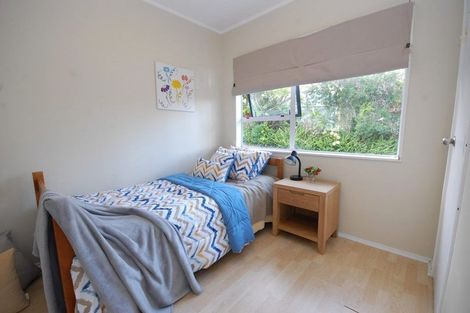 Photo of property in 2/28 Noeleen Street, Glenfield, Auckland, 0629